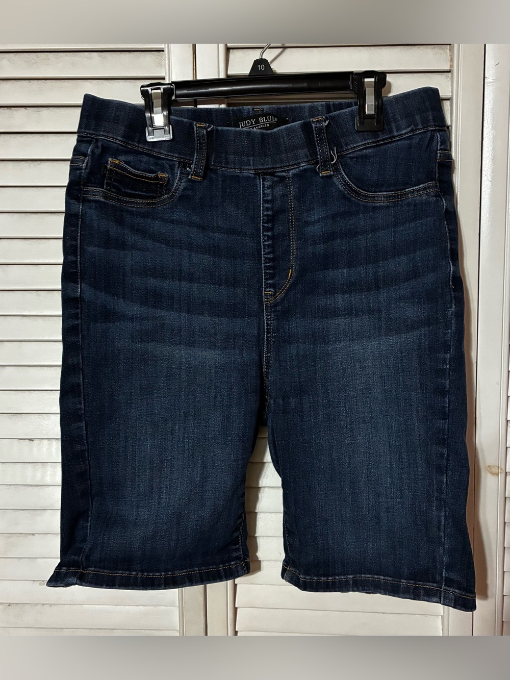 Judy Blue ladies Lg Dark Indigo Relaxed Denim Bermuda Shorts
